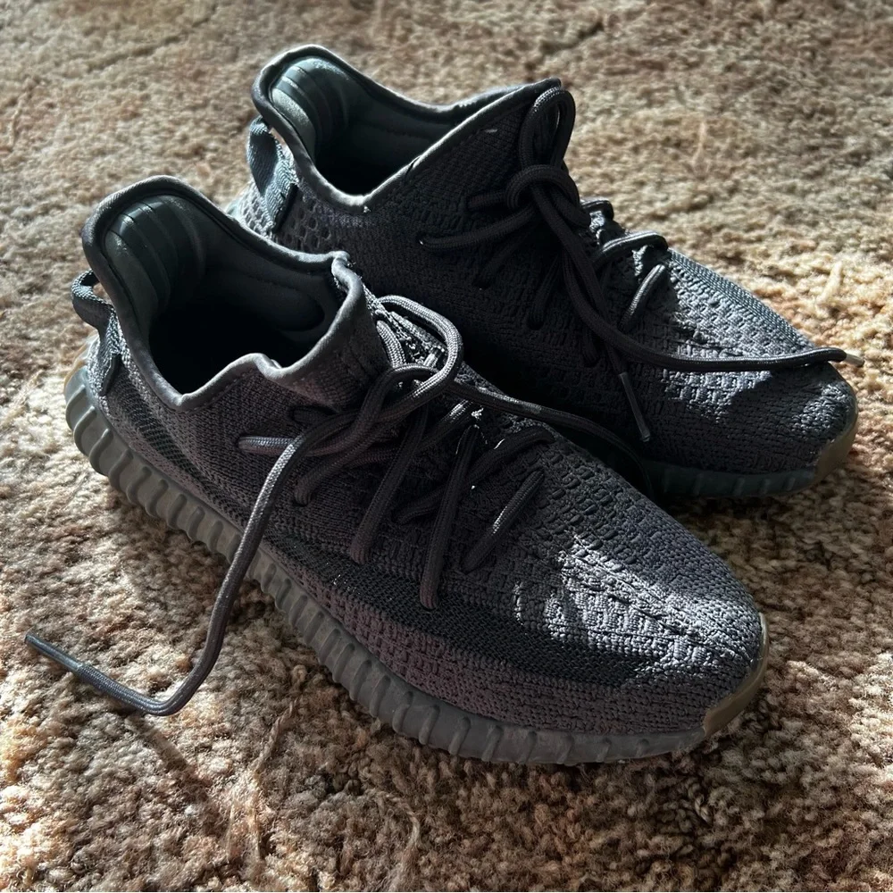 adidas gazelle silver green womens adidas Yeezy Boost 350 V2 Mono Cinder – YankeeKicks Online main image 0